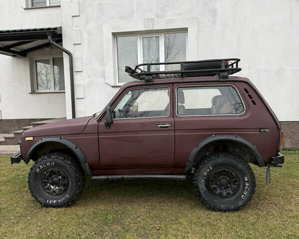 Коричневый ВАЗ 21214, объемом двигателя 1.7 л и пробегом 180 тыс. км за 3900 $, фото 9 на Automoto.ua