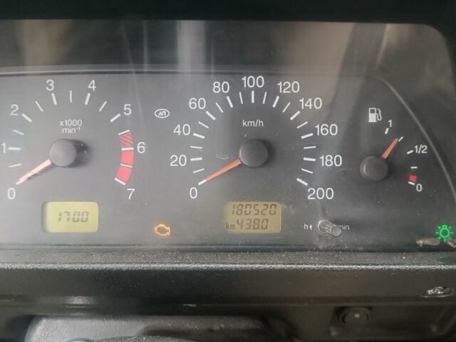 Коричневый ВАЗ 21214, объемом двигателя 1.7 л и пробегом 180 тыс. км за 4300 $, фото 3 на Automoto.ua