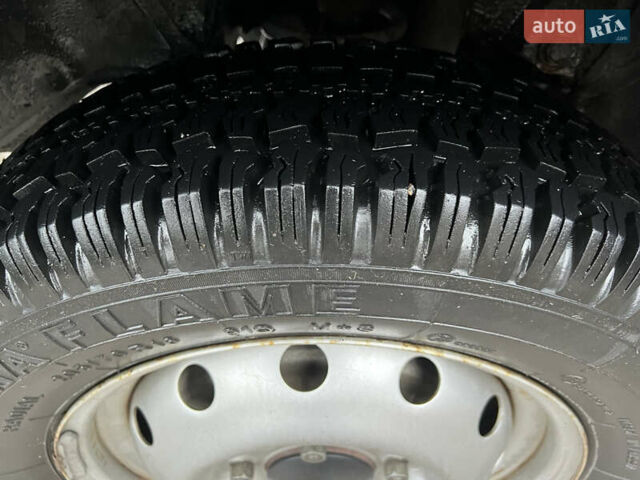 ВАЗ 21214 2017 в Мироновке на Automoto.ua Коричневый ВАЗ 21214, объемом двигателя 1.69 л и пробегом 35 тыс. км за 7800 $, фото 1 на Automoto.ua