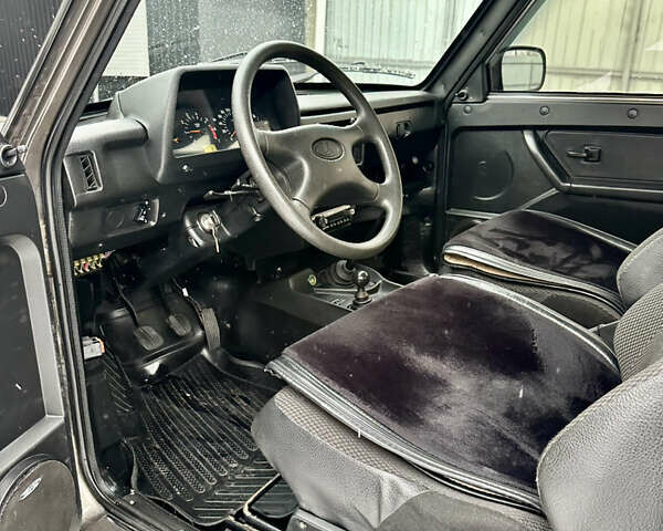 Коричневый ВАЗ 21214, объемом двигателя 1.69 л и пробегом 36 тыс. км за 8999 $, фото 9 на Automoto.ua