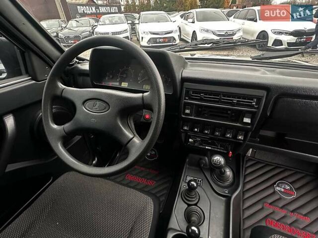 Коричневый ВАЗ 21214, объемом двигателя 1.7 л и пробегом 26 тыс. км за 9300 $, фото 18 на Automoto.ua