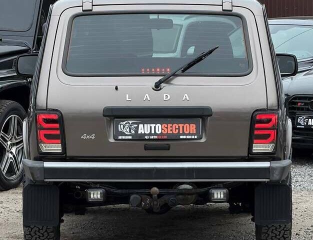 Коричневый ВАЗ 21214, объемом двигателя 1.7 л и пробегом 26 тыс. км за 9300 $, фото 9 на Automoto.ua