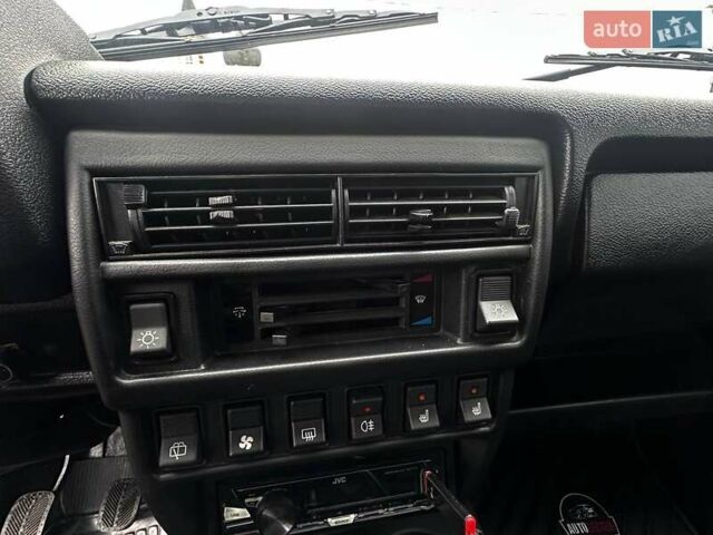 Коричневый ВАЗ 21214, объемом двигателя 1.7 л и пробегом 26 тыс. км за 9300 $, фото 20 на Automoto.ua