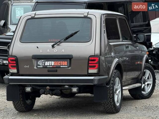 Коричневый ВАЗ 21214, объемом двигателя 1.7 л и пробегом 26 тыс. км за 9300 $, фото 11 на Automoto.ua