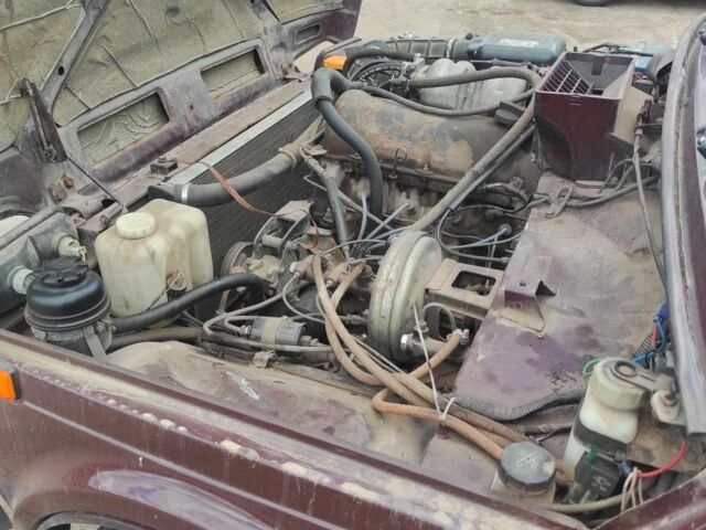 Красный ВАЗ 21214, объемом двигателя 1.7 л и пробегом 177 тыс. км за 2857 $, фото 2 на Automoto.ua