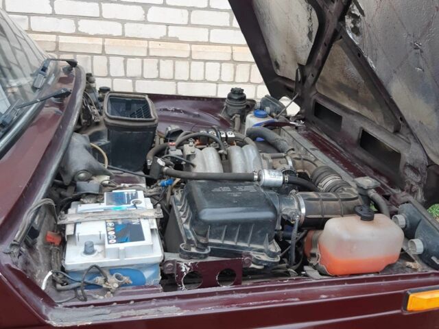 Красный ВАЗ 21214, объемом двигателя 1.7 л и пробегом 148 тыс. км за 3200 $, фото 6 на Automoto.ua