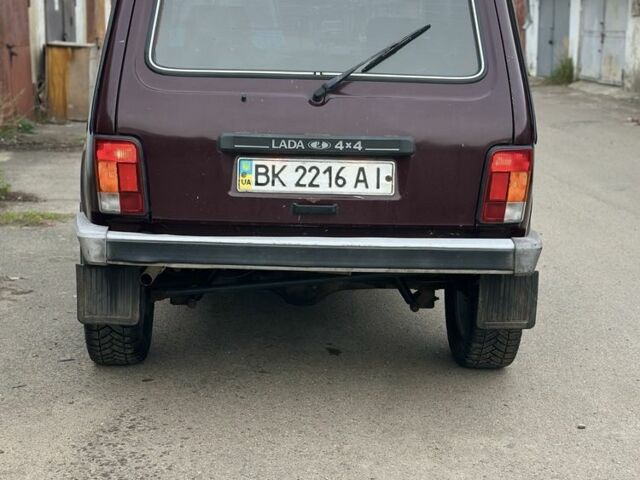 ВАЗ 21214 2007 в Ровно на Automoto.ua Красный ВАЗ 21214, объемом двигателя 1.7 л и пробегом 155 тыс. км за 2990 $, фото 4 на Automoto.ua