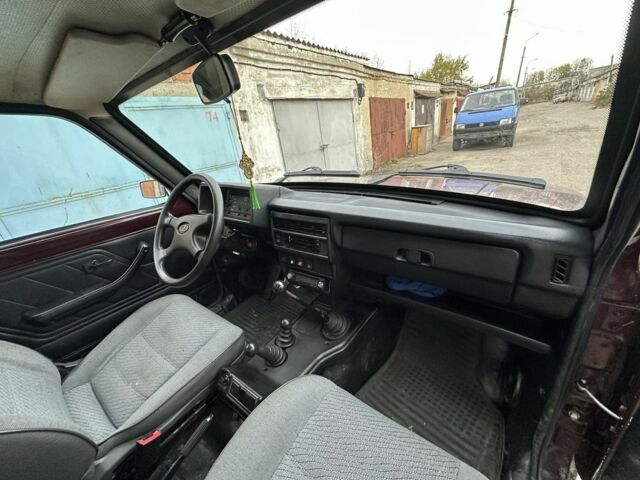 ВАЗ 21214 2007 в Ровно на Automoto.ua Красный ВАЗ 21214, объемом двигателя 1.7 л и пробегом 155 тыс. км за 2990 $, фото 5 на Automoto.ua