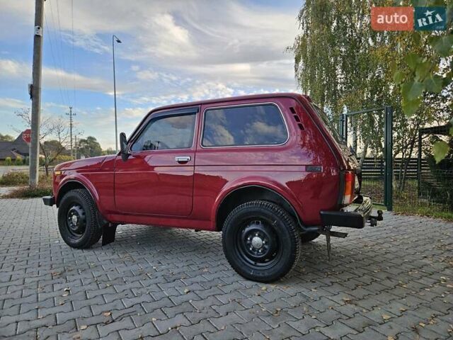 Красный ВАЗ 21214, объемом двигателя 1.7 л и пробегом 245 тыс. км за 3500 $, фото 16 на Automoto.ua