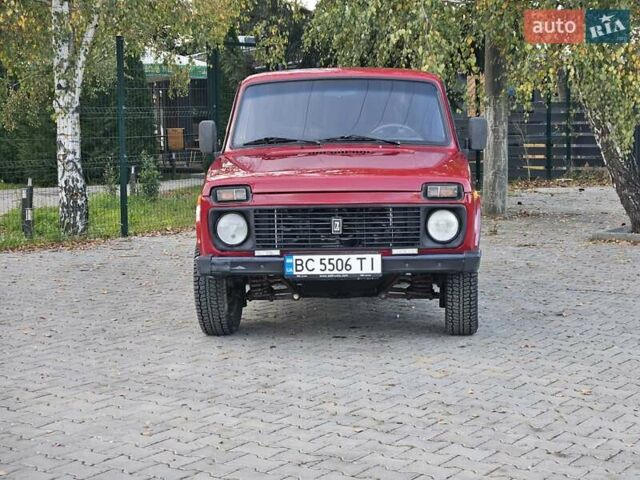 Красный ВАЗ 21214, объемом двигателя 1.7 л и пробегом 245 тыс. км за 3500 $, фото 18 на Automoto.ua