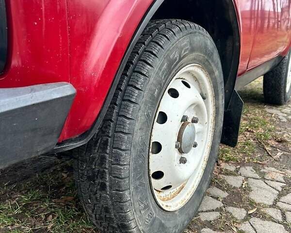 Червоний ВАЗ 21214, об'ємом двигуна 1.7 л та пробігом 97 тис. км за 3350 $, фото 5 на Automoto.ua