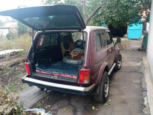 Червоний ВАЗ 21214, об'ємом двигуна 1.7 л та пробігом 167 тис. км за 4500 $, фото 4 на Automoto.ua