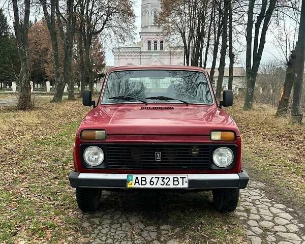 Червоний ВАЗ 21214, об'ємом двигуна 1.7 л та пробігом 97 тис. км за 3350 $, фото 1 на Automoto.ua