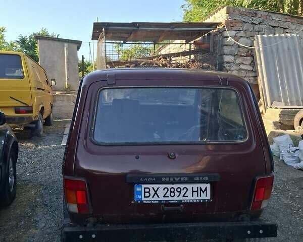 Червоний ВАЗ 21214, об'ємом двигуна 1.7 л та пробігом 200 тис. км за 3000 $, фото 3 на Automoto.ua