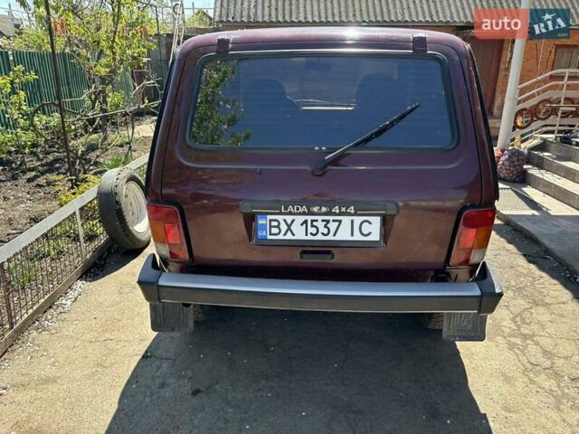 Червоний ВАЗ 21214, об'ємом двигуна 1.7 л та пробігом 150 тис. км за 3500 $, фото 8 на Automoto.ua