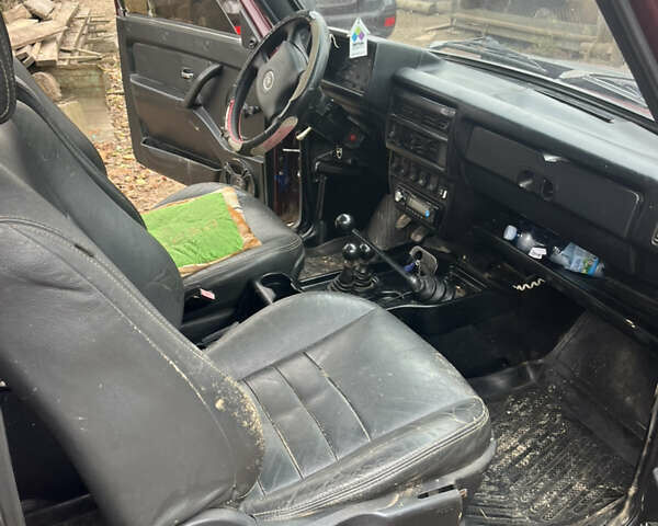 Красный ВАЗ 21214, объемом двигателя 1.69 л и пробегом 164 тыс. км за 3000 $, фото 10 на Automoto.ua