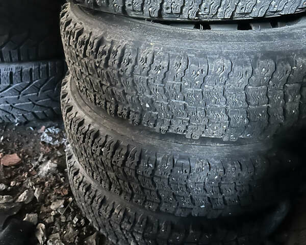 Красный ВАЗ 21214, объемом двигателя 1.7 л и пробегом 185 тыс. км за 4200 $, фото 10 на Automoto.ua