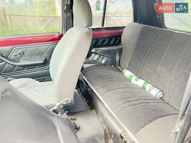 ВАЗ 21214 2007 в Коломые на Automoto.ua Красный ВАЗ 21214, объемом двигателя 1.7 л и пробегом 200 тыс. км за 3300 $, фото 3 на Automoto.ua