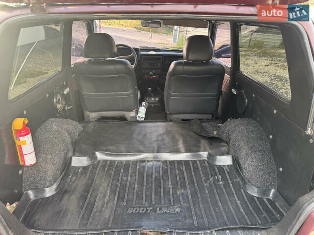 Красный ВАЗ 21214, объемом двигателя 1.7 л и пробегом 186 тыс. км за 4200 $, фото 26 на Automoto.ua