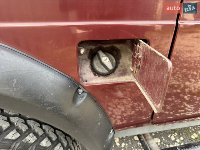 Красный ВАЗ 21214, объемом двигателя 1.7 л и пробегом 186 тыс. км за 4200 $, фото 29 на Automoto.ua