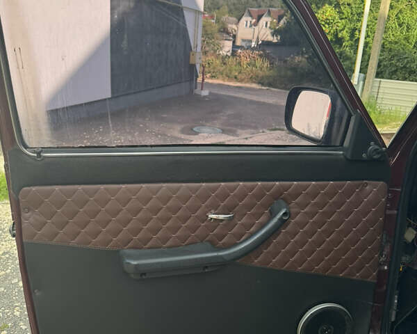 Красный ВАЗ 21214, объемом двигателя 1.7 л и пробегом 186 тыс. км за 4200 $, фото 18 на Automoto.ua