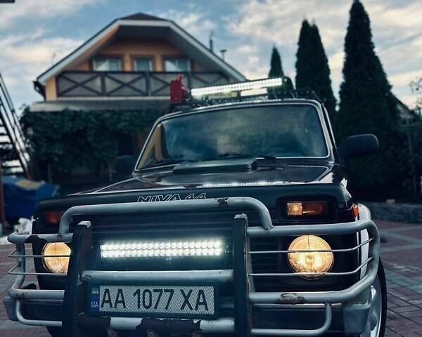 Червоний ВАЗ 21214, об'ємом двигуна 1.7 л та пробігом 133 тис. км за 5000 $, фото 2 на Automoto.ua