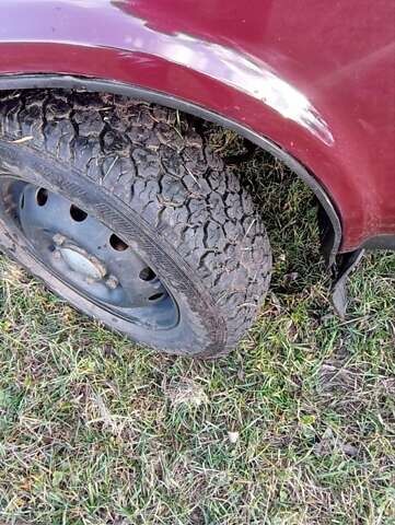 Красный ВАЗ 21214, объемом двигателя 1.7 л и пробегом 179 тыс. км за 3700 $, фото 7 на Automoto.ua