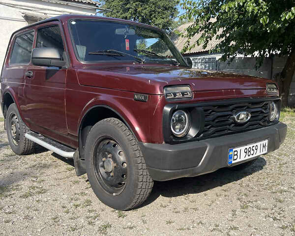 Червоний ВАЗ 21214, об'ємом двигуна 1.7 л та пробігом 100 тис. км за 4600 $, фото 1 на Automoto.ua