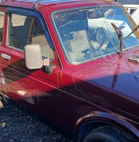 Красный ВАЗ 21214, объемом двигателя 0 л и пробегом 140 тыс. км за 5820 $, фото 3 на Automoto.ua