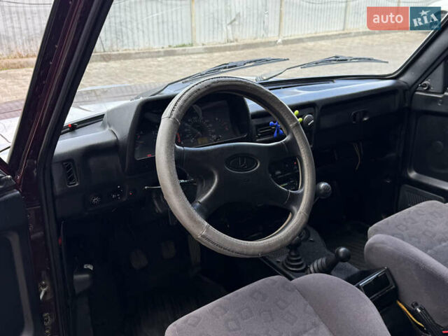 Червоний ВАЗ 21214, об'ємом двигуна 1.7 л та пробігом 60 тис. км за 4950 $, фото 20 на Automoto.ua