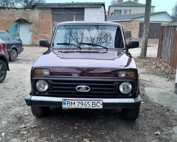 Красный ВАЗ 21214, объемом двигателя 1.7 л и пробегом 291 тыс. км за 3700 $, фото 2 на Automoto.ua