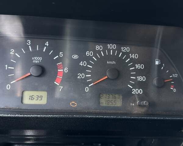 Червоний ВАЗ 21214, об'ємом двигуна 1.69 л та пробігом 213 тис. км за 5500 $, фото 7 на Automoto.ua