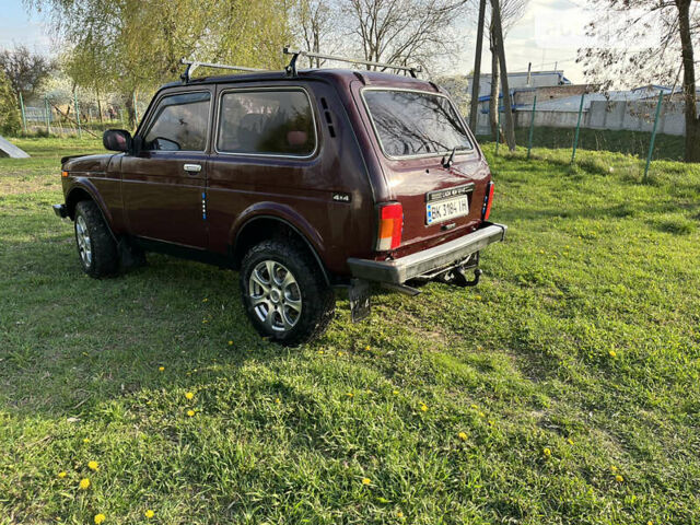 Червоний ВАЗ 21214, об'ємом двигуна 1.7 л та пробігом 84 тис. км за 4700 $, фото 1 на Automoto.ua