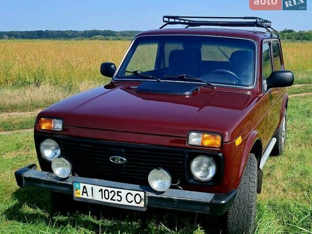 Червоний ВАЗ 21214, об'ємом двигуна 1.7 л та пробігом 167 тис. км за 4000 $, фото 2 на Automoto.ua