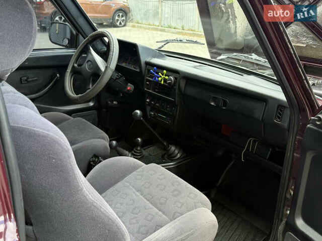 Червоний ВАЗ 21214, об'ємом двигуна 1.7 л та пробігом 60 тис. км за 4950 $, фото 26 на Automoto.ua