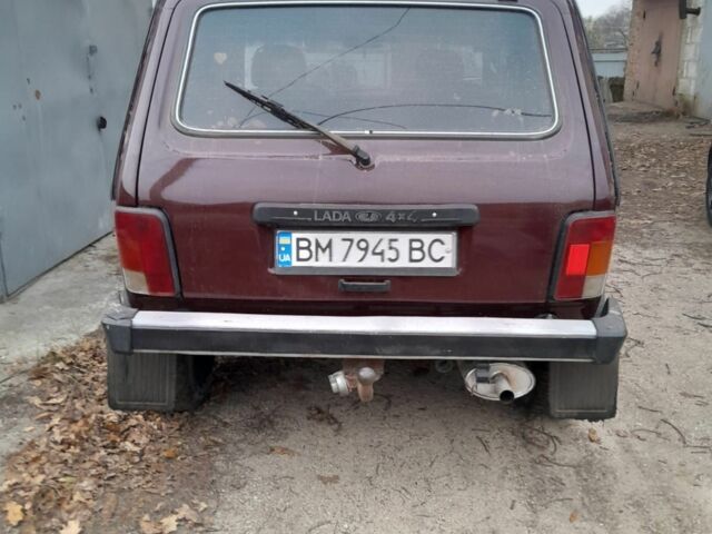Червоний ВАЗ 21214, об'ємом двигуна 1.7 л та пробігом 291 тис. км за 3700 $, фото 2 на Automoto.ua