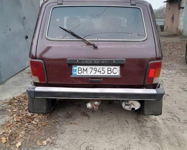 Красный ВАЗ 21214, объемом двигателя 1.7 л и пробегом 291 тыс. км за 3700 $, фото 1 на Automoto.ua