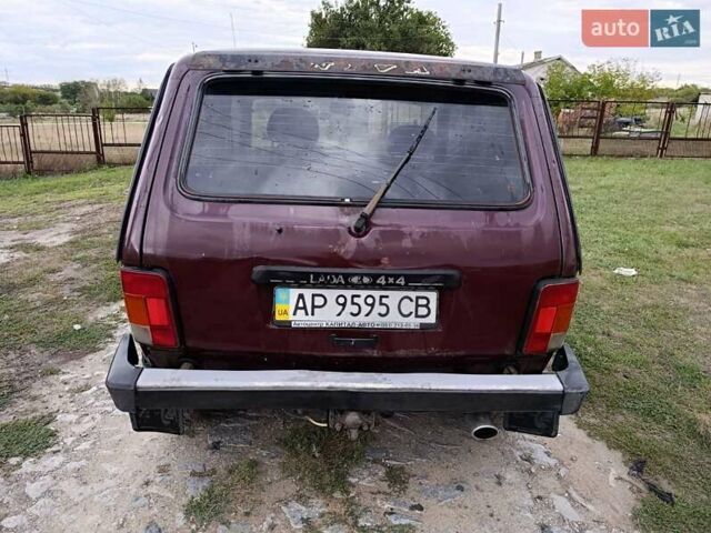 Червоний ВАЗ 21214, об'ємом двигуна 1.7 л та пробігом 380 тис. км за 3800 $, фото 2 на Automoto.ua