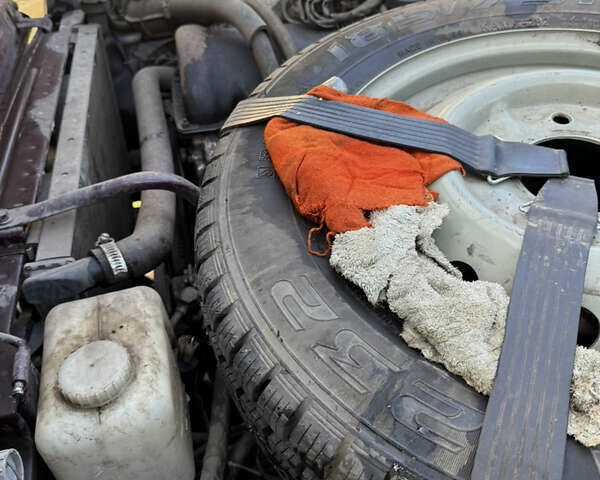 ВАЗ 21214 2011 в Белополье на Automoto.ua Красный ВАЗ 21214, объемом двигателя 1.7 л и пробегом 123 тыс. км за 4300 $, фото 8 на Automoto.ua