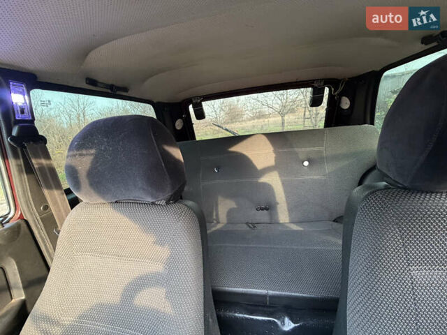 Красный ВАЗ 21214, объемом двигателя 1.7 л и пробегом 123 тыс. км за 4800 $, фото 7 на Automoto.ua