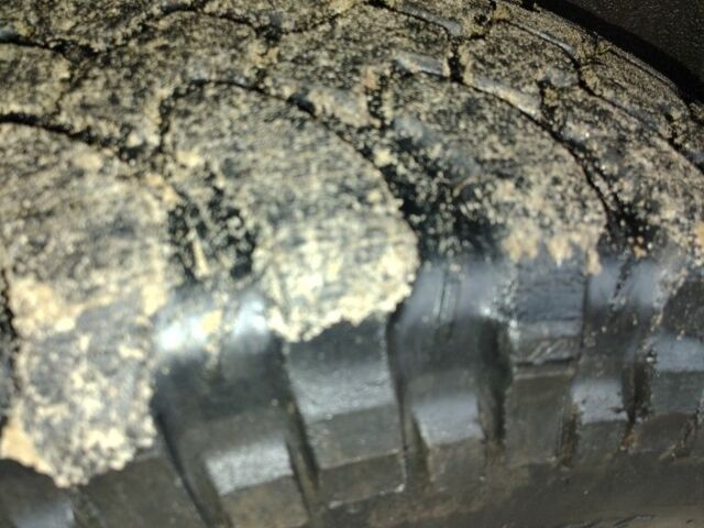 Красный ВАЗ 21214, объемом двигателя 1.7 л и пробегом 223 тыс. км за 3500 $, фото 10 на Automoto.ua