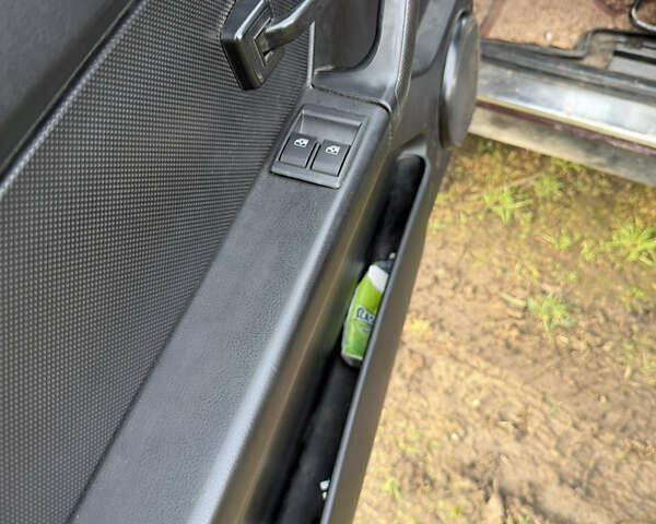 Красный ВАЗ 21214, объемом двигателя 1.7 л и пробегом 123 тыс. км за 4800 $, фото 5 на Automoto.ua