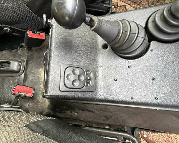 Красный ВАЗ 21214, объемом двигателя 1.7 л и пробегом 123 тыс. км за 4800 $, фото 12 на Automoto.ua