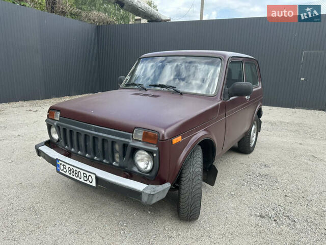 Красный ВАЗ 21214, объемом двигателя 1.69 л и пробегом 239 тыс. км за 3700 $, фото 27 на Automoto.ua