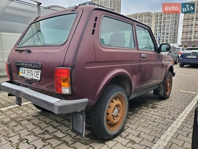 Красный ВАЗ 21214, объемом двигателя 1.7 л и пробегом 20 тыс. км за 4100 $, фото 4 на Automoto.ua