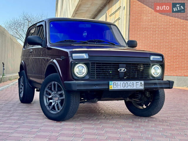 Червоний ВАЗ 21214, об'ємом двигуна 1.7 л та пробігом 160 тис. км за 4200 $, фото 14 на Automoto.ua