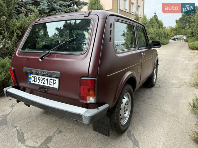 Червоний ВАЗ 21214, об'ємом двигуна 1.7 л та пробігом 239 тис. км за 3600 $, фото 13 на Automoto.ua