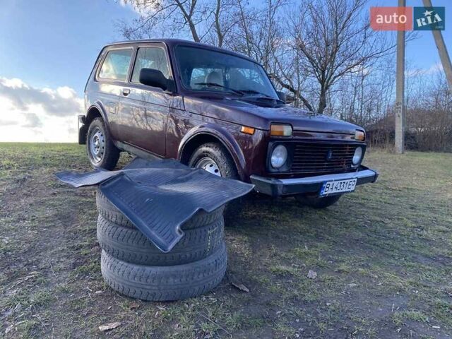 Червоний ВАЗ 21214, об'ємом двигуна 1.69 л та пробігом 45 тис. км за 5100 $, фото 5 на Automoto.ua