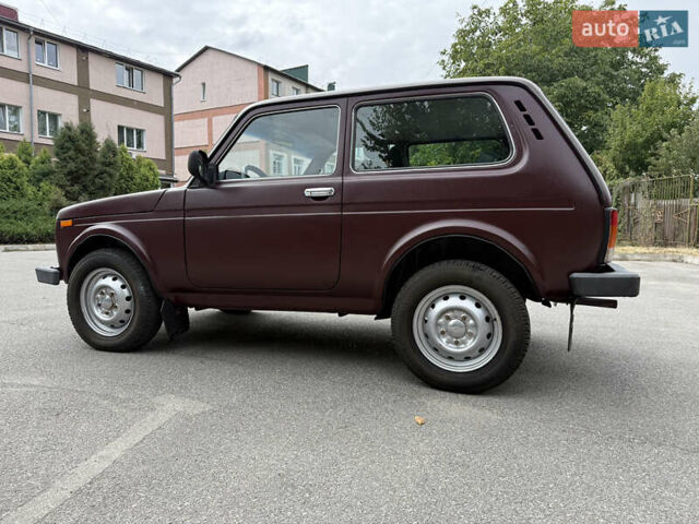 Червоний ВАЗ 21214, об'ємом двигуна 1.7 л та пробігом 239 тис. км за 3600 $, фото 14 на Automoto.ua