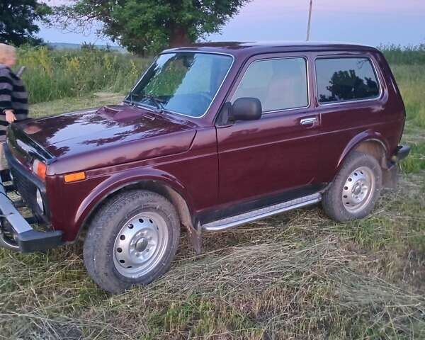 Червоний ВАЗ 21214, об'ємом двигуна 1.69 л та пробігом 125 тис. км за 5500 $, фото 10 на Automoto.ua